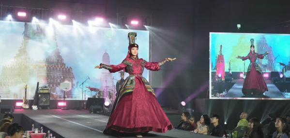 2948975456_F23uHZsn_723530504a98a80a6740